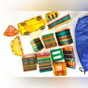 Magnetic Building Tiles Mixed Lot W/Dolls